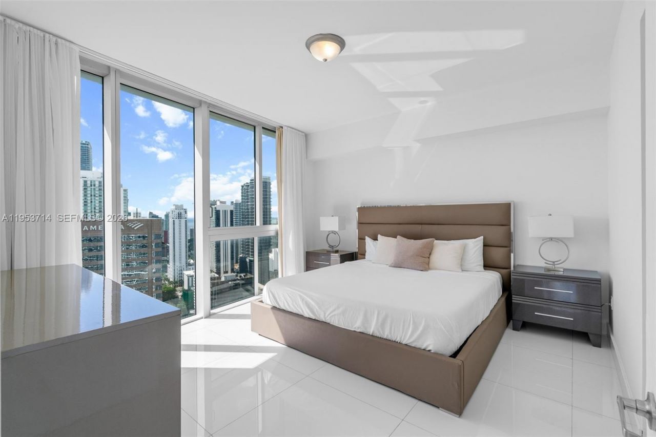 485 Brickell Ave, Unit 4410, Miami, FL 33131 Photo