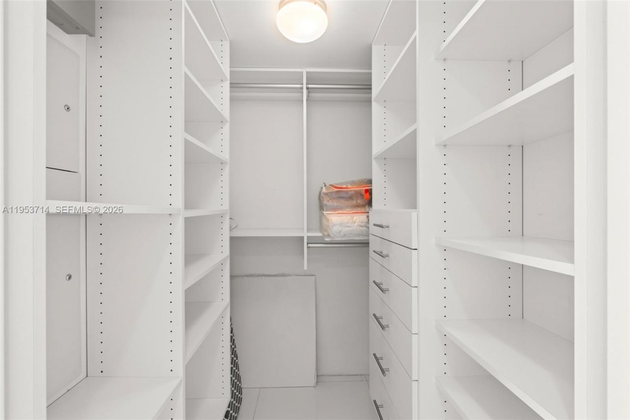 485 Brickell Ave, Unit 4410, Miami, FL 33131 Photo