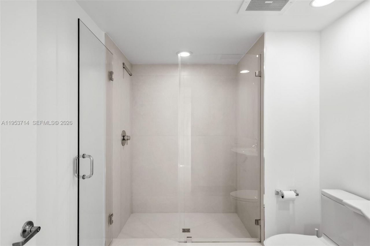 485 Brickell Ave, Unit 4410, Miami, FL 33131 Photo