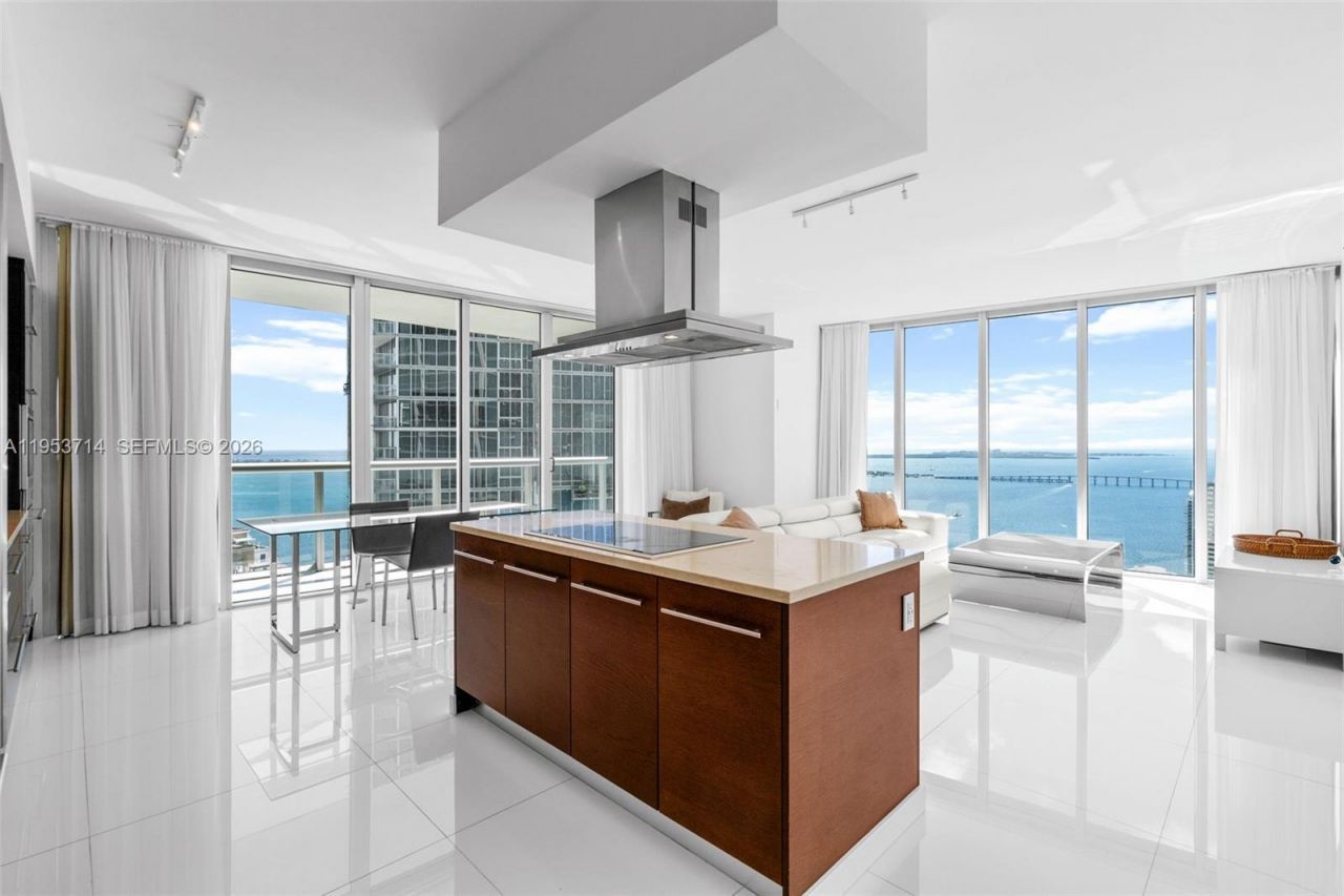 485 Brickell Ave, Unit 4410, Miami, FL 33131 Photo
