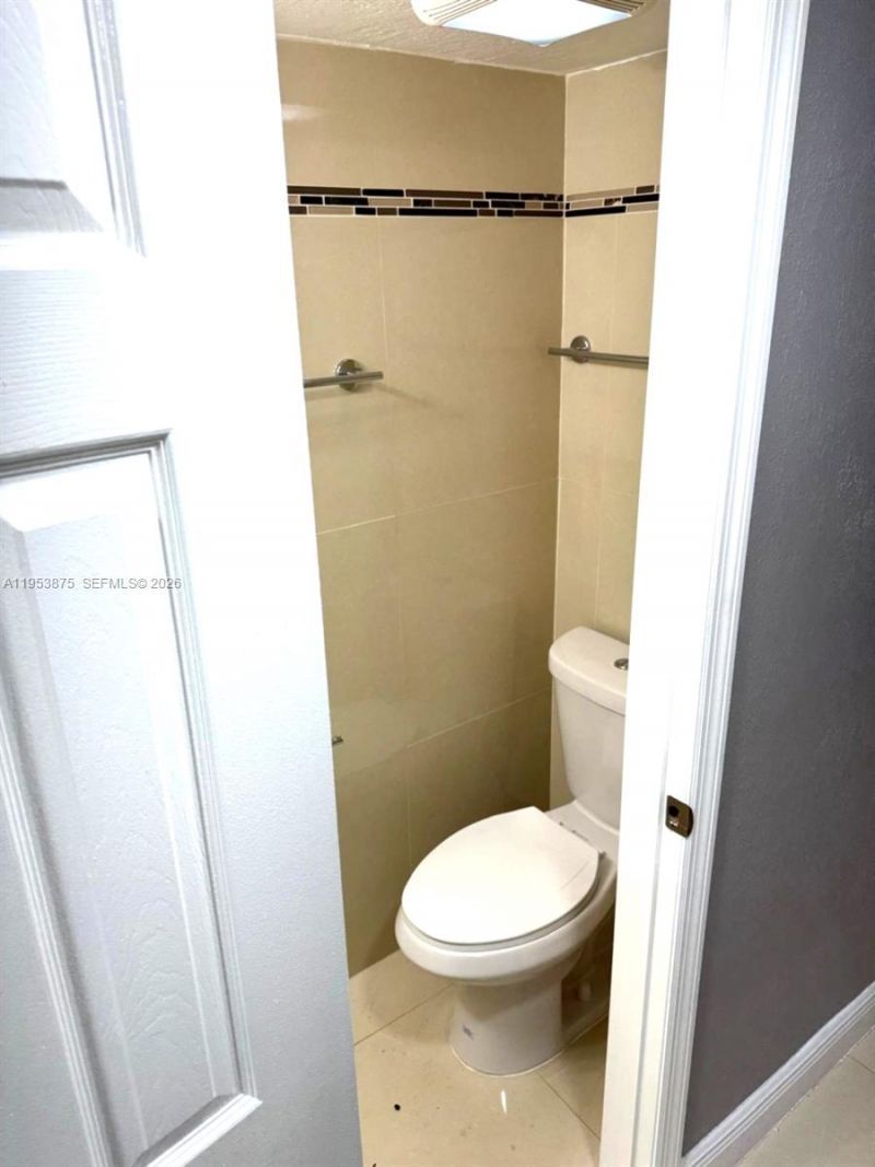 5461 W 24th Ave, Unit 25, Hialeah, FL 33016 Photo