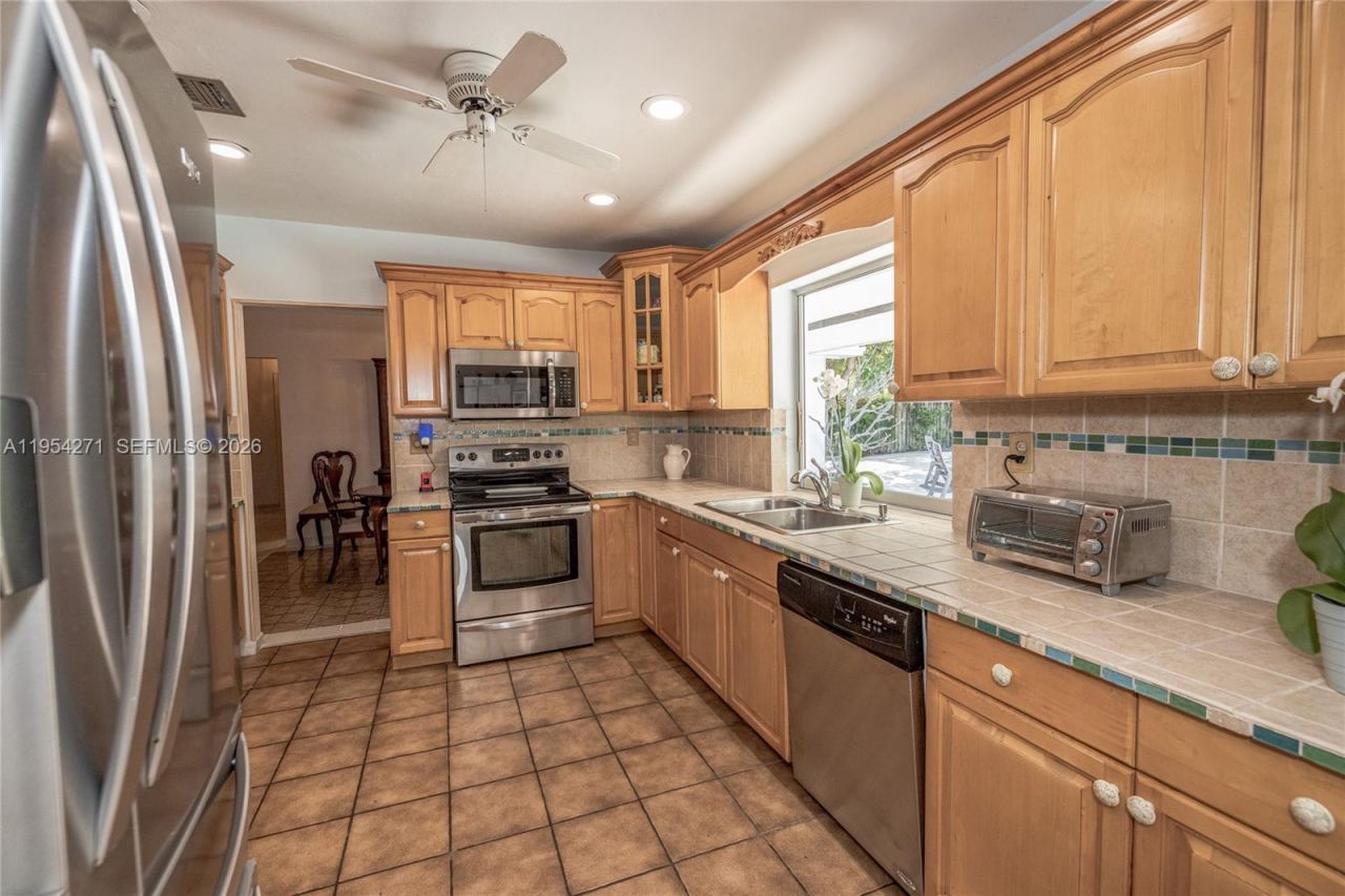 20004 SW 82nd Pl, Cutler Bay, FL 33189 Photo