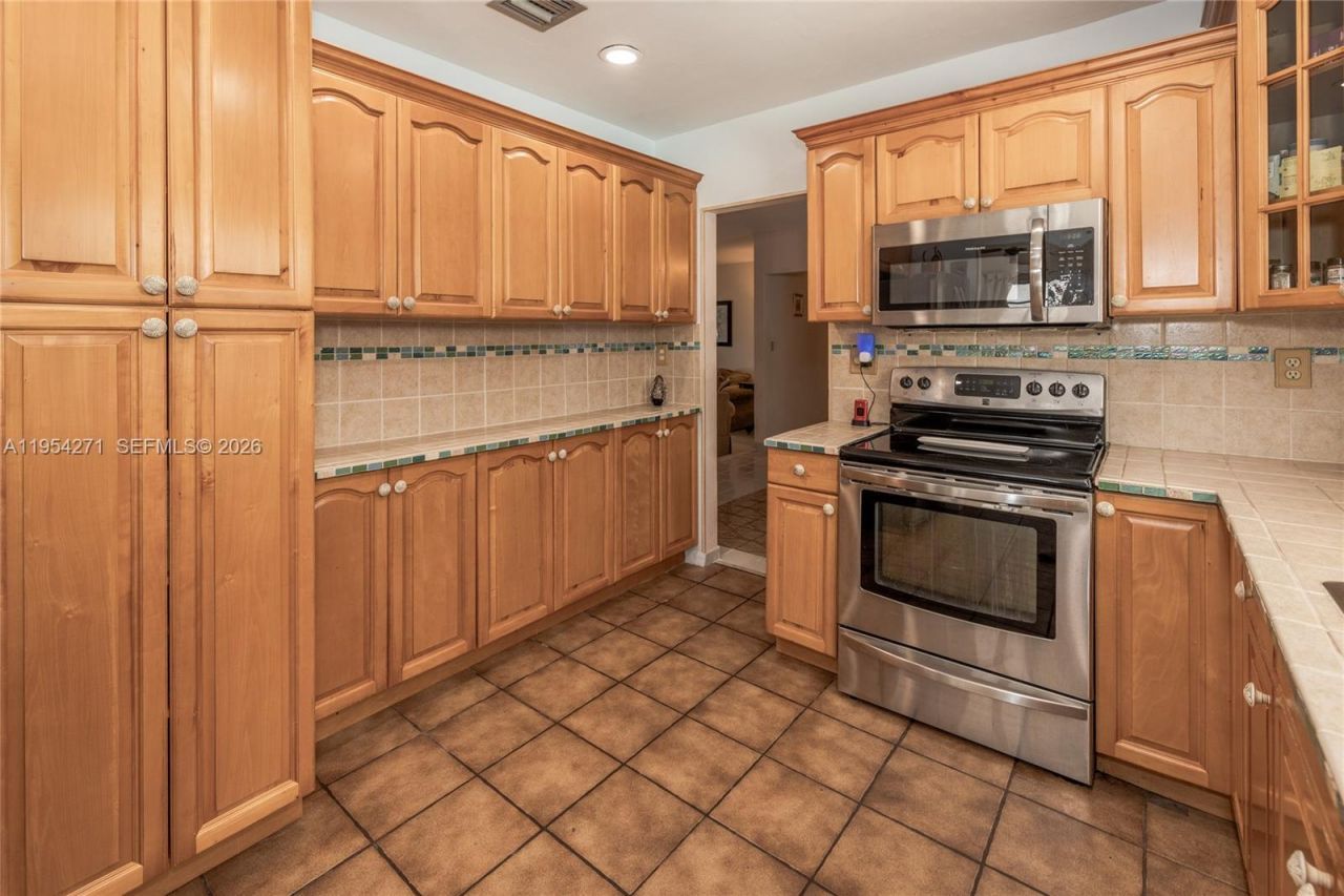 20004 SW 82nd Pl, Cutler Bay, FL 33189 Photo