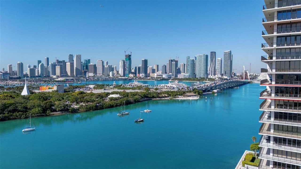 1000 Venetian Way, Unit 1501, Miami, FL 33139 Photo