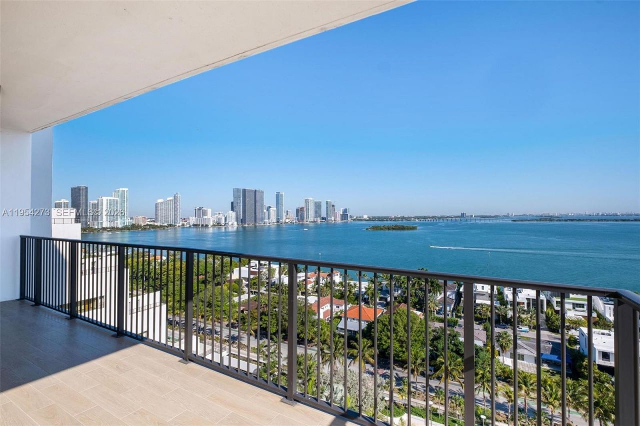1000 Venetian Way, Unit 1501, Miami, FL 33139 Photo