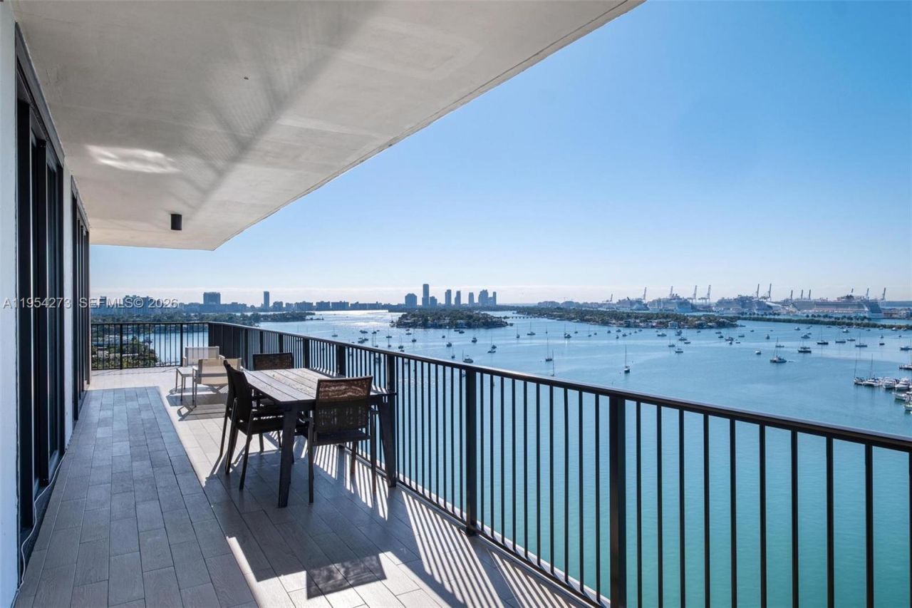 1000 Venetian Way, Unit 1501, Miami, FL 33139 Photo