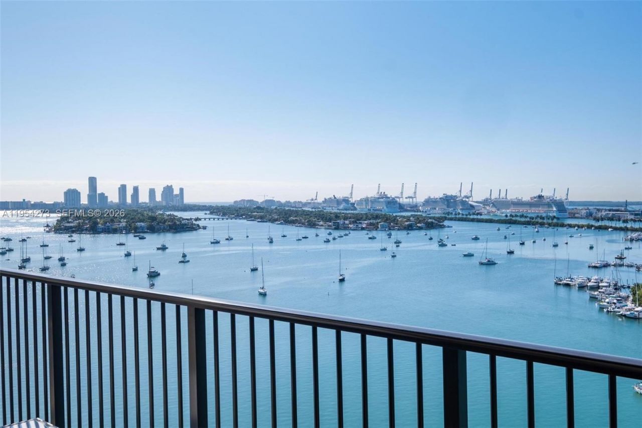 1000 Venetian Way, Unit 1501, Miami, FL 33139 Photo