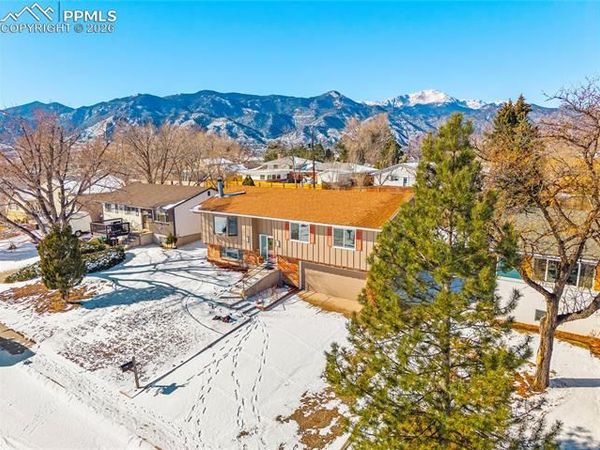 702 Paradise Lane, Colorado Springs, CO 80904