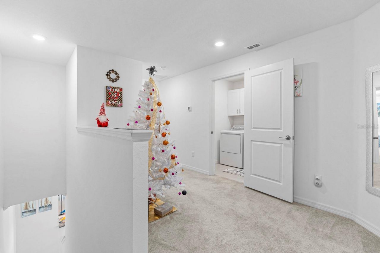 36498 Camp Fire Terrace, Zephyrhills, FL 33541 Photo