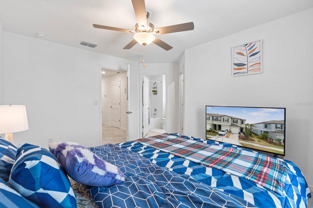 36498 Camp Fire Terrace, Zephyrhills, FL 33541 Photo