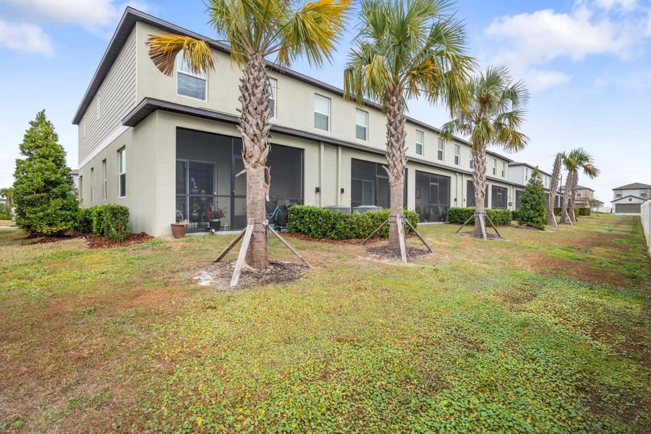 36498 Camp Fire Terrace, Zephyrhills, FL 33541 Photo