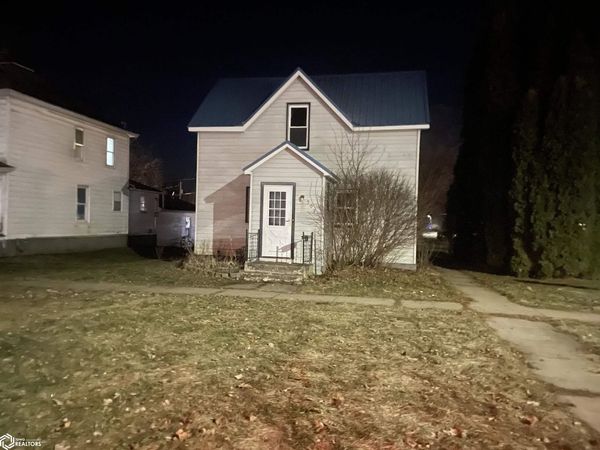 502 State Street, Ackley, IA 50601