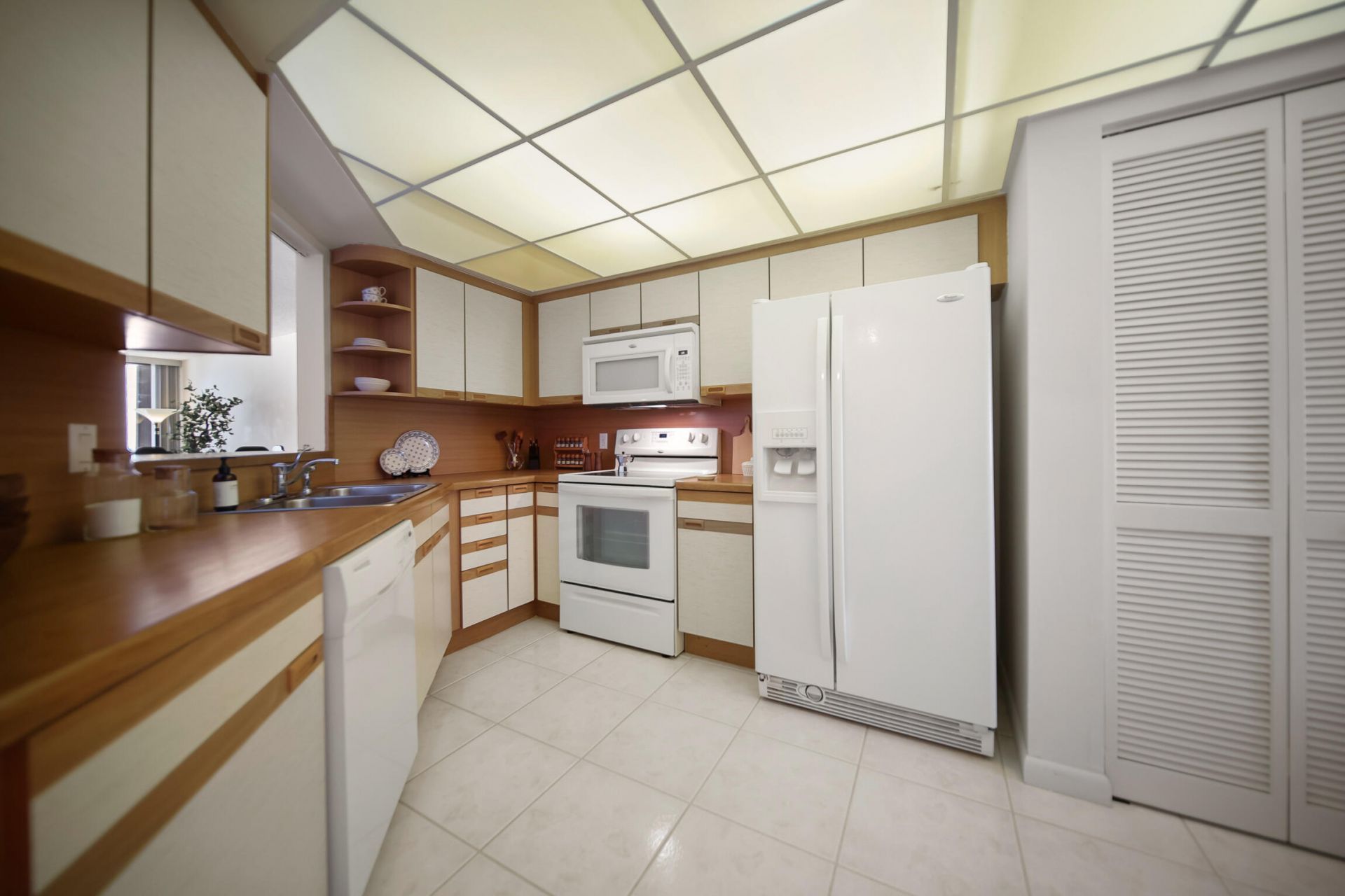 9650 S Ocean Drive, Unit 909, Jensen Beach, FL 34957 Photo