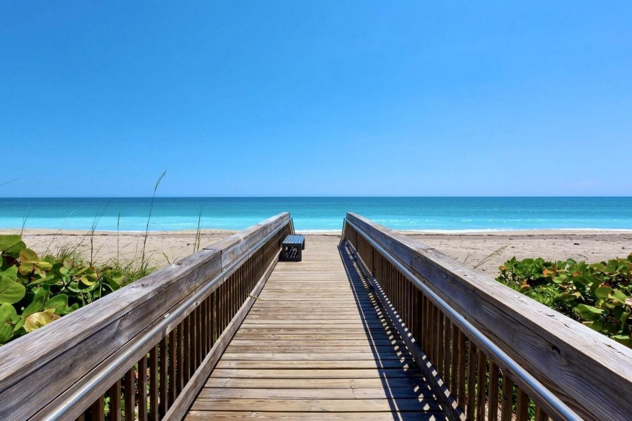 9650 S Ocean Drive, Unit 909, Jensen Beach, FL 34957 Photo