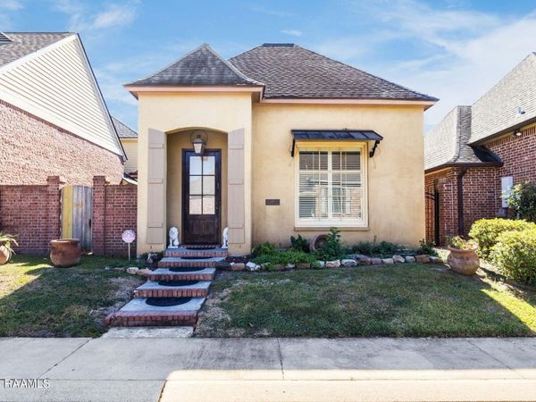 117 Warmstone Bridge Drive , Lafayette, LA 70508