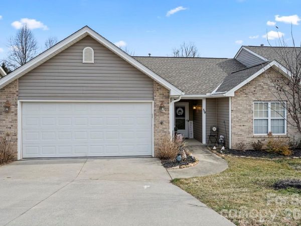 50 Farington Circle, Fletcher, NC 28732