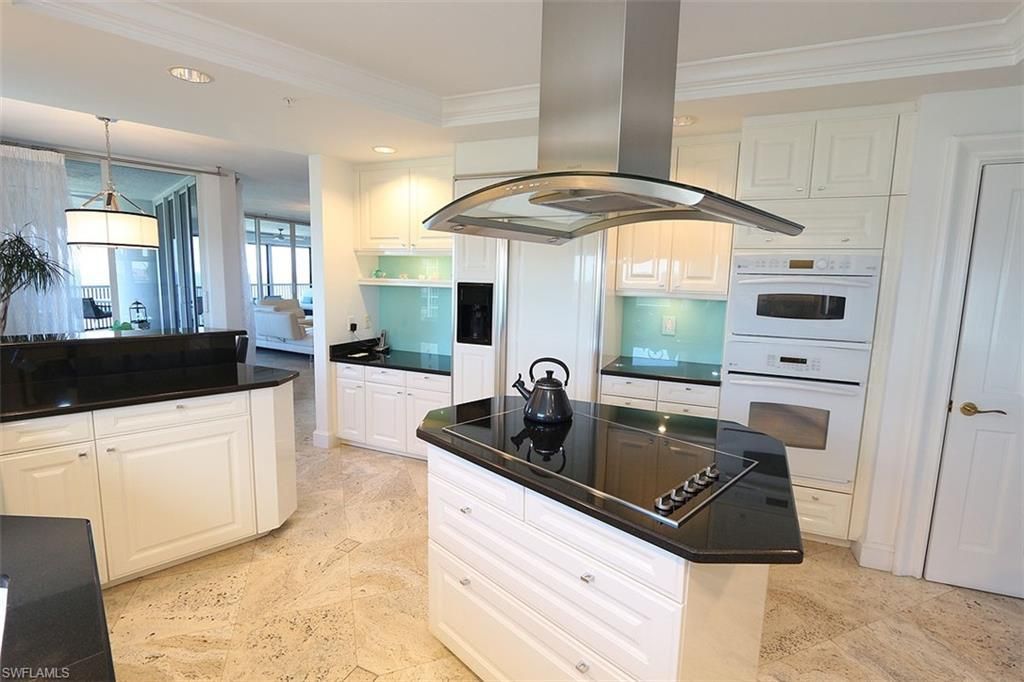 8665 Bay Colony Dr, Unit 901, Naples, FL 34108 Photo