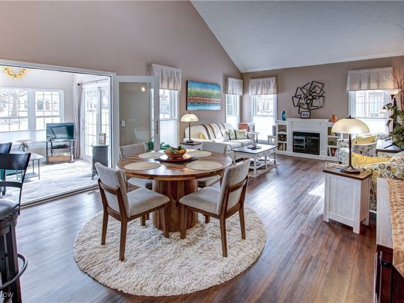 455 Edge Park Lane, Brunswick, OH 44212 Photo 11