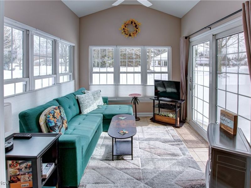 455 Edge Park Lane, Brunswick, OH 44212 Photo 14