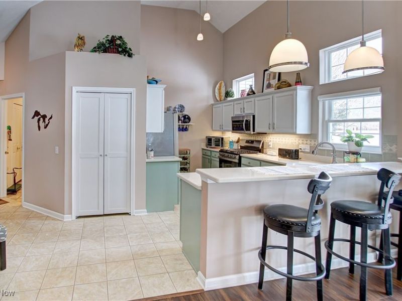 455 Edge Park Lane, Brunswick, OH 44212 Photo 7