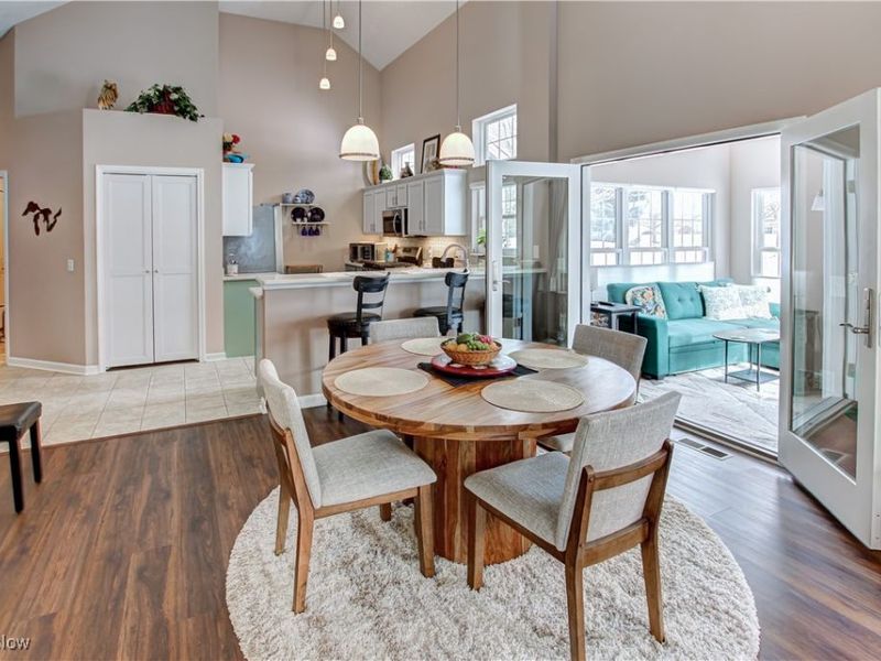 455 Edge Park Lane, Brunswick, OH 44212 Photo 8