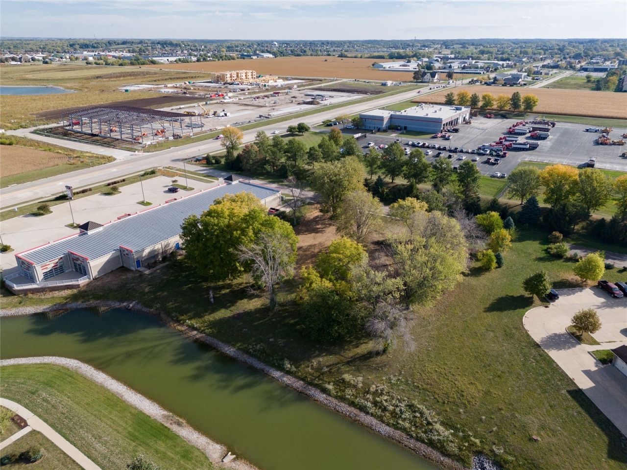 555 Country Ln, North Liberty, IA 52317 Main Photo