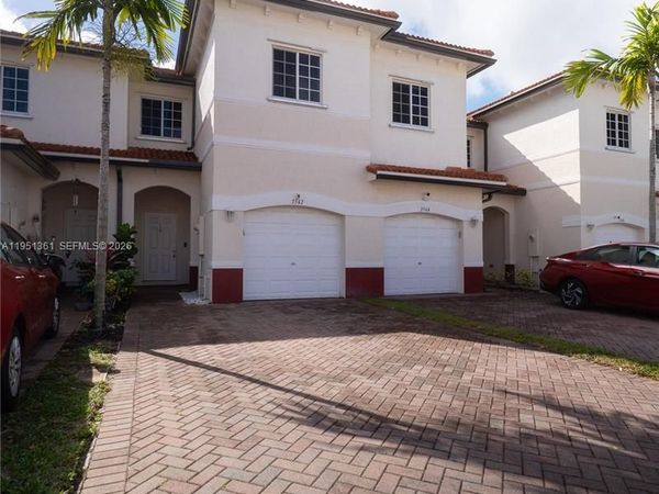 3542 NW 29th Ct, Lauderdale Lakes, FL 33311