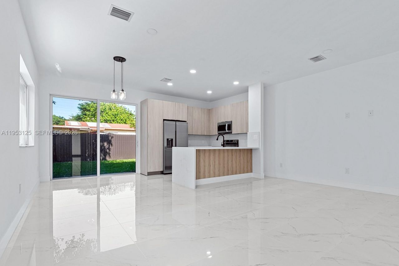 1355-1357 NW 42nd Street, Miami, FL 33142 Photo