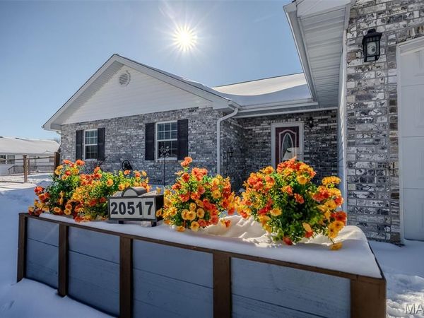 20517 Luna Road, Waynesville, MO 65583