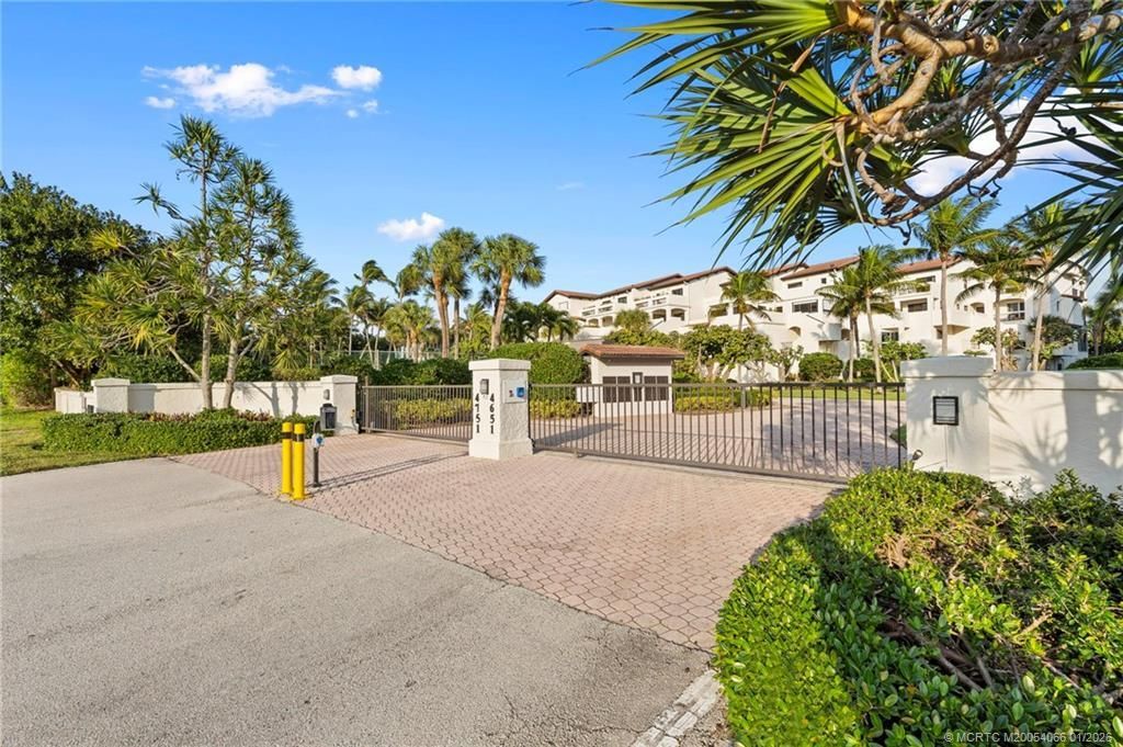 4751 NE Ocean Boulevard, Unit 10, Jensen Beach, FL 34957 Photo