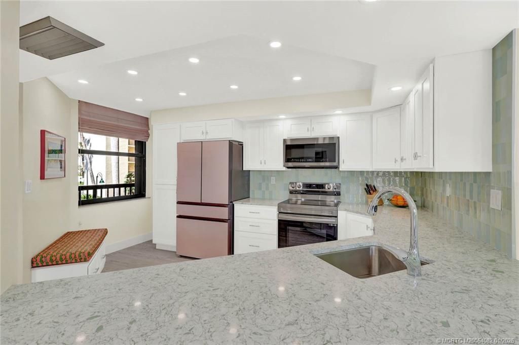 9500 S Ocean Drive, Unit 210, Jensen Beach, FL 34957 Photo