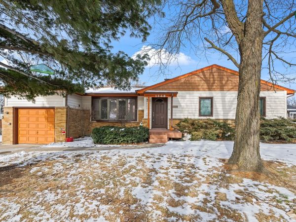 1368 E Palatine Road, Palatine, IL 60074