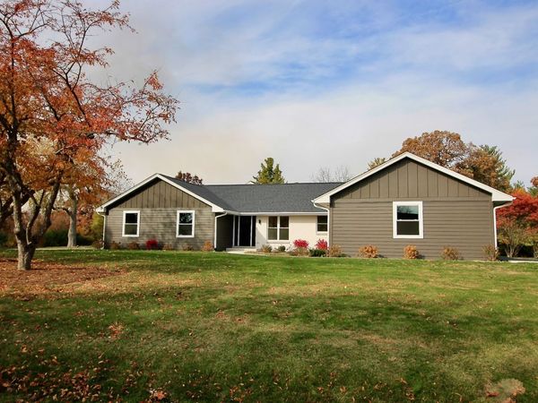 42W668 Steeplechase Drive, St. Charles, IL 60175