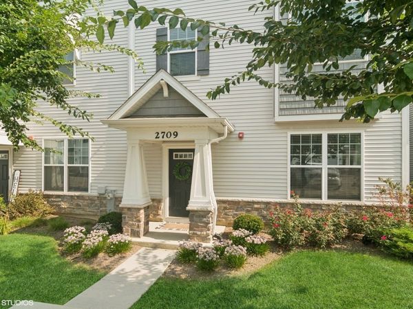2709 Lily Lane, Rolling Meadows, IL 60008