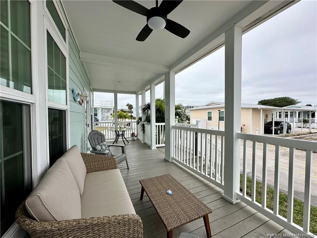 91 NE Ocean Breeze, Jensen Beach, FL 34957 Photo