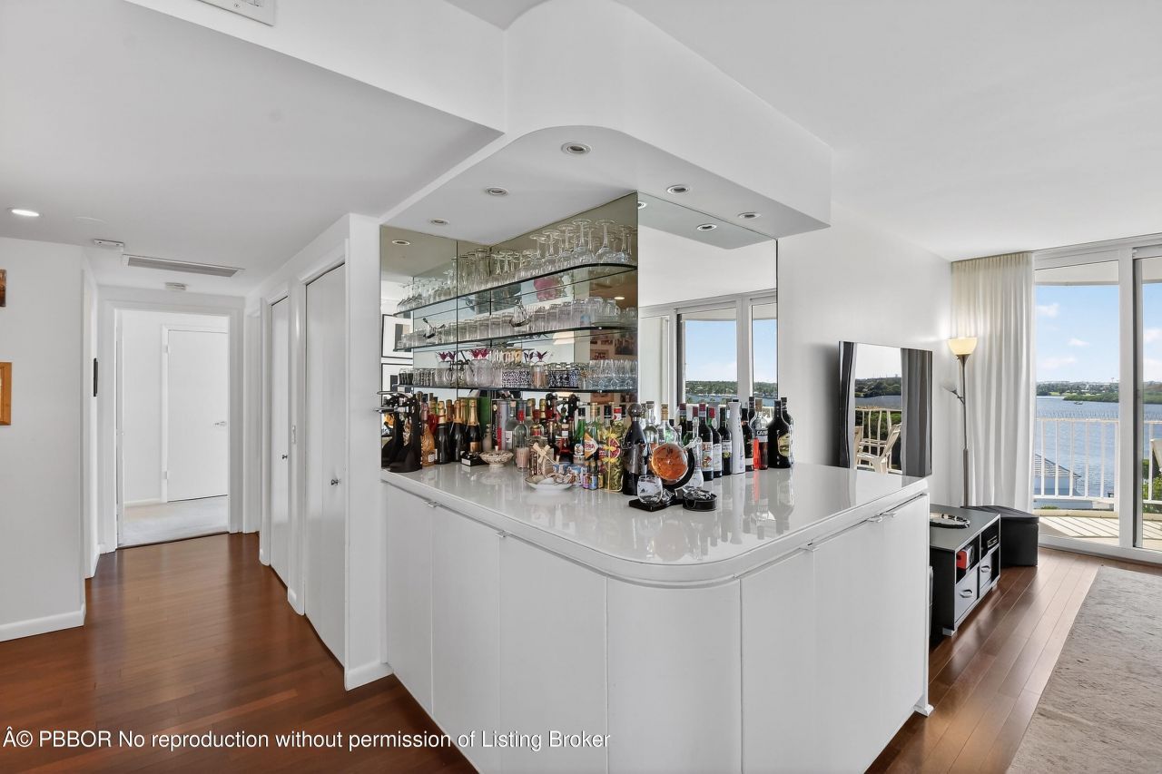 2295 S Ocean Boulevard, Unit 816, Palm Beach, FL 33480 Photo