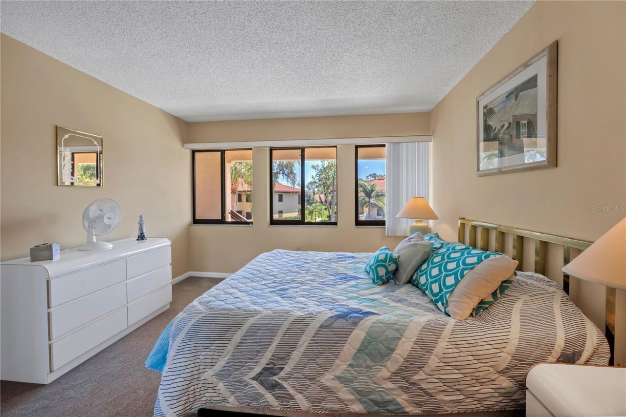5205 Lake Village Drive, Unit 16, Sarasota, FL 34235 Photo