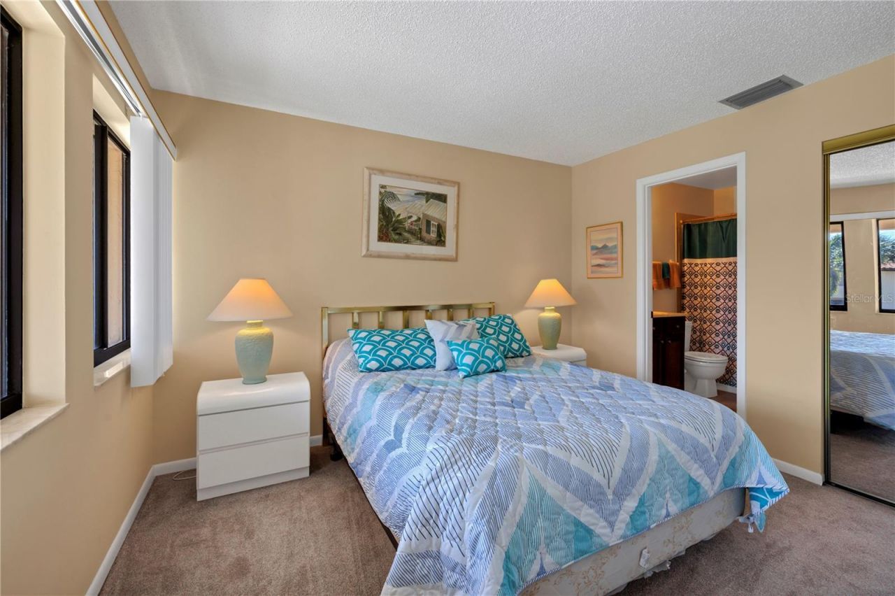 5205 Lake Village Drive, Unit 16, Sarasota, FL 34235 Photo