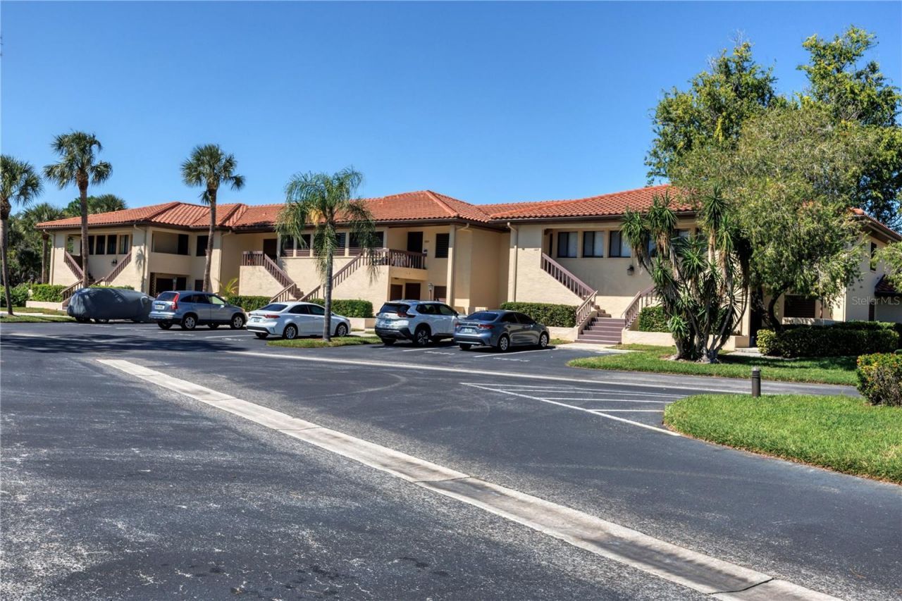 5205 Lake Village Drive, Unit 16, Sarasota, FL 34235 Photo