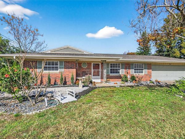 1245 N PINEAPPLE LANE, EUSTIS, FL 32726