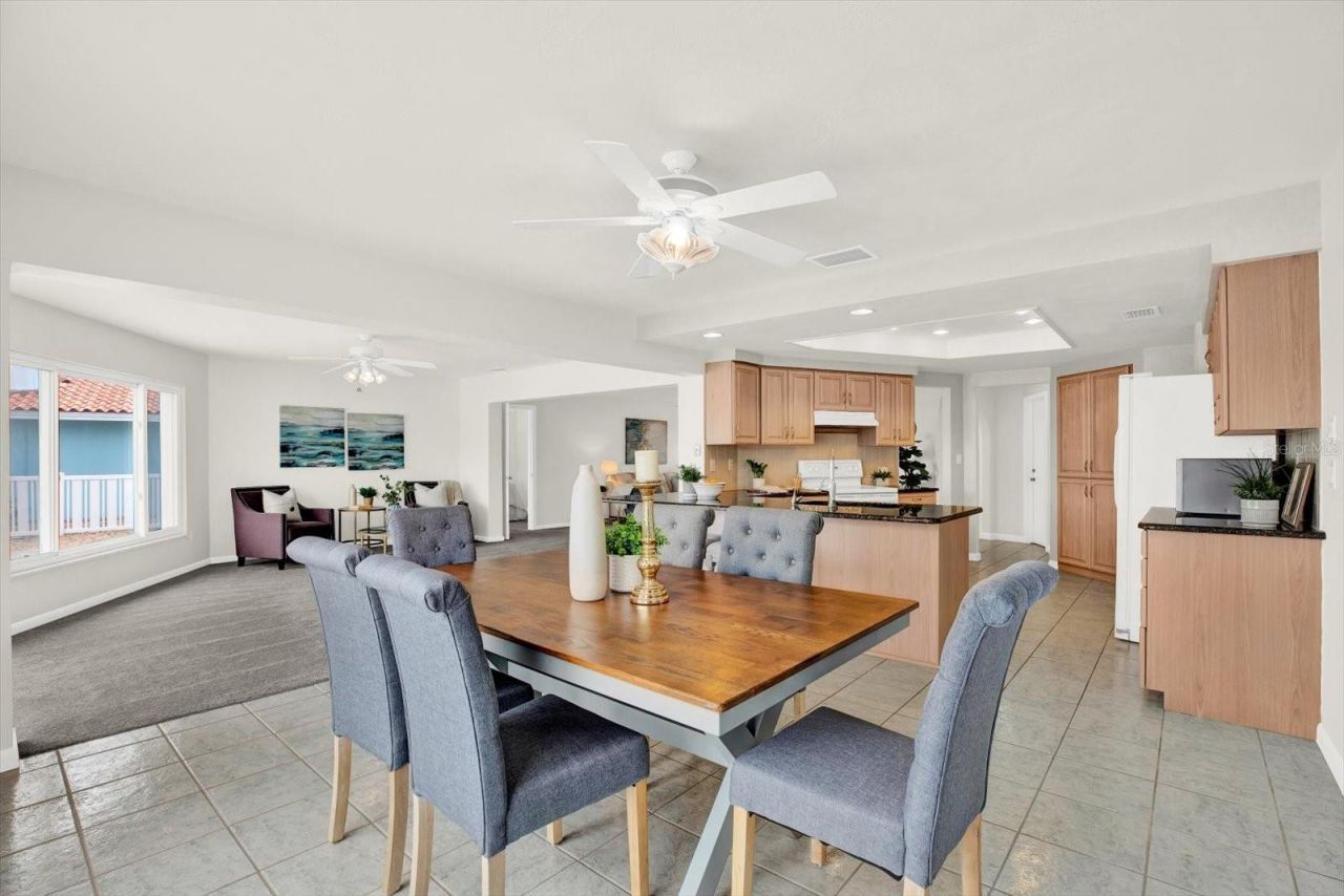 5675 Bayview Drive, Seminole, FL 33772 Photo