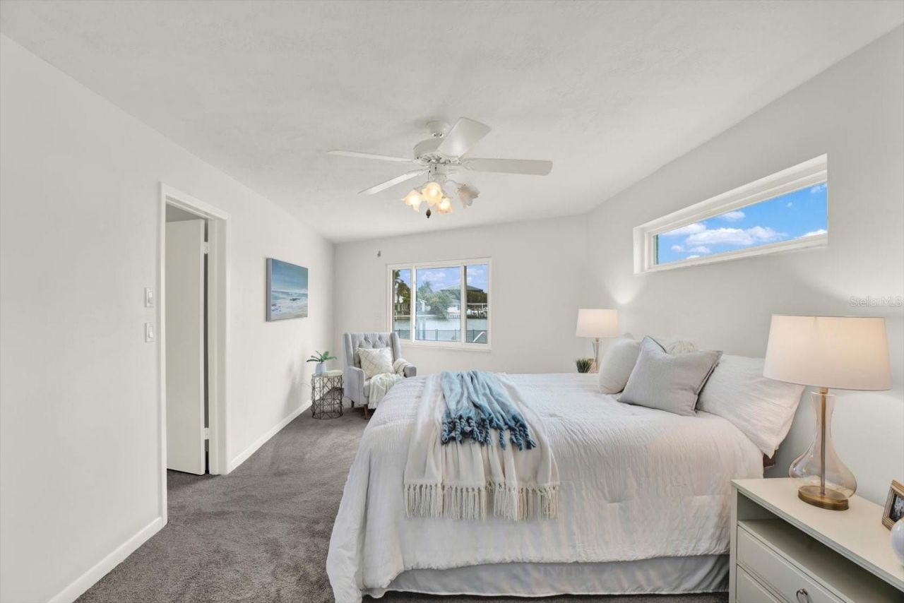 5675 Bayview Drive, Seminole, FL 33772 Photo