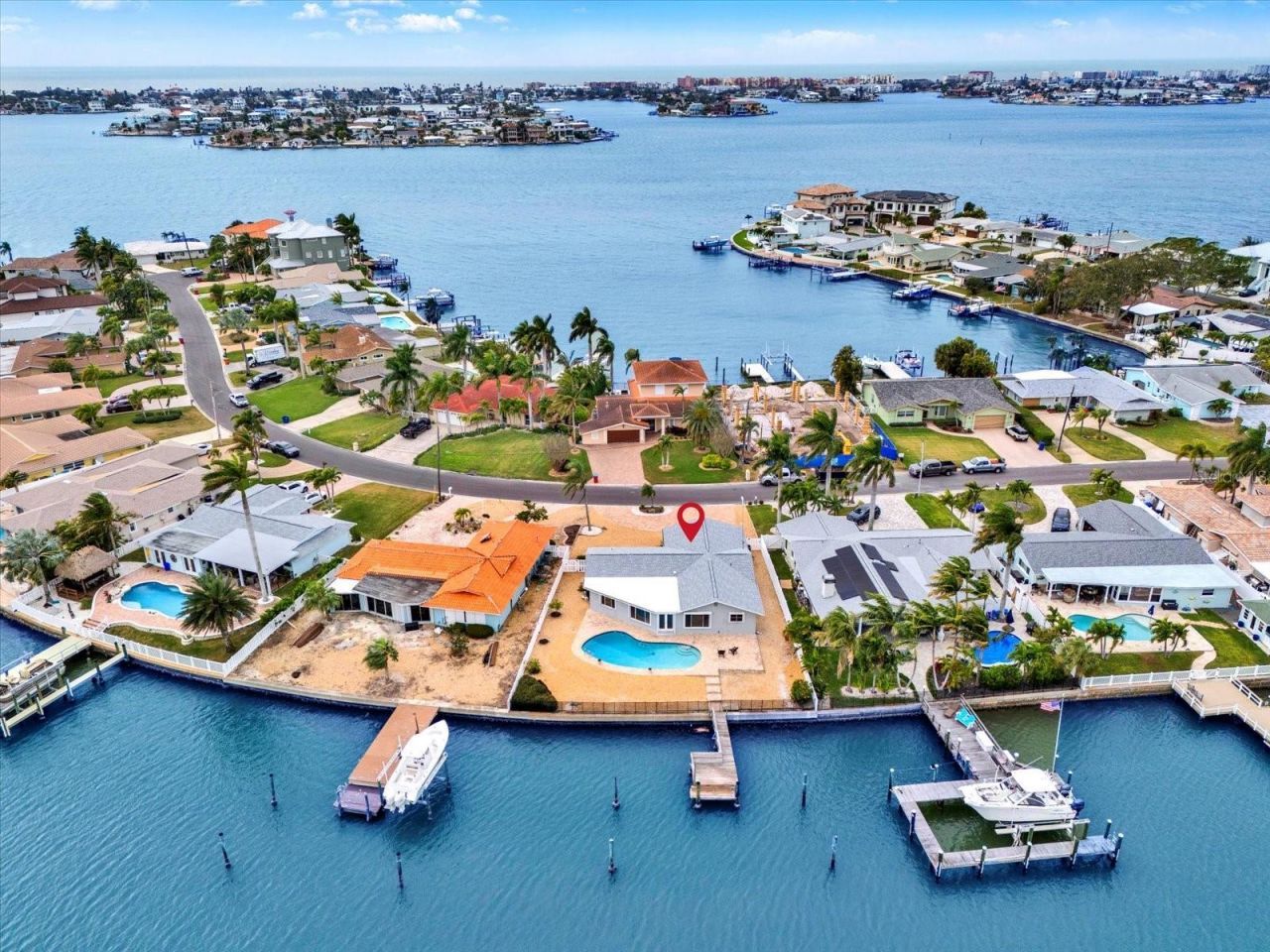 5675 Bayview Drive, Seminole, FL 33772 Photo