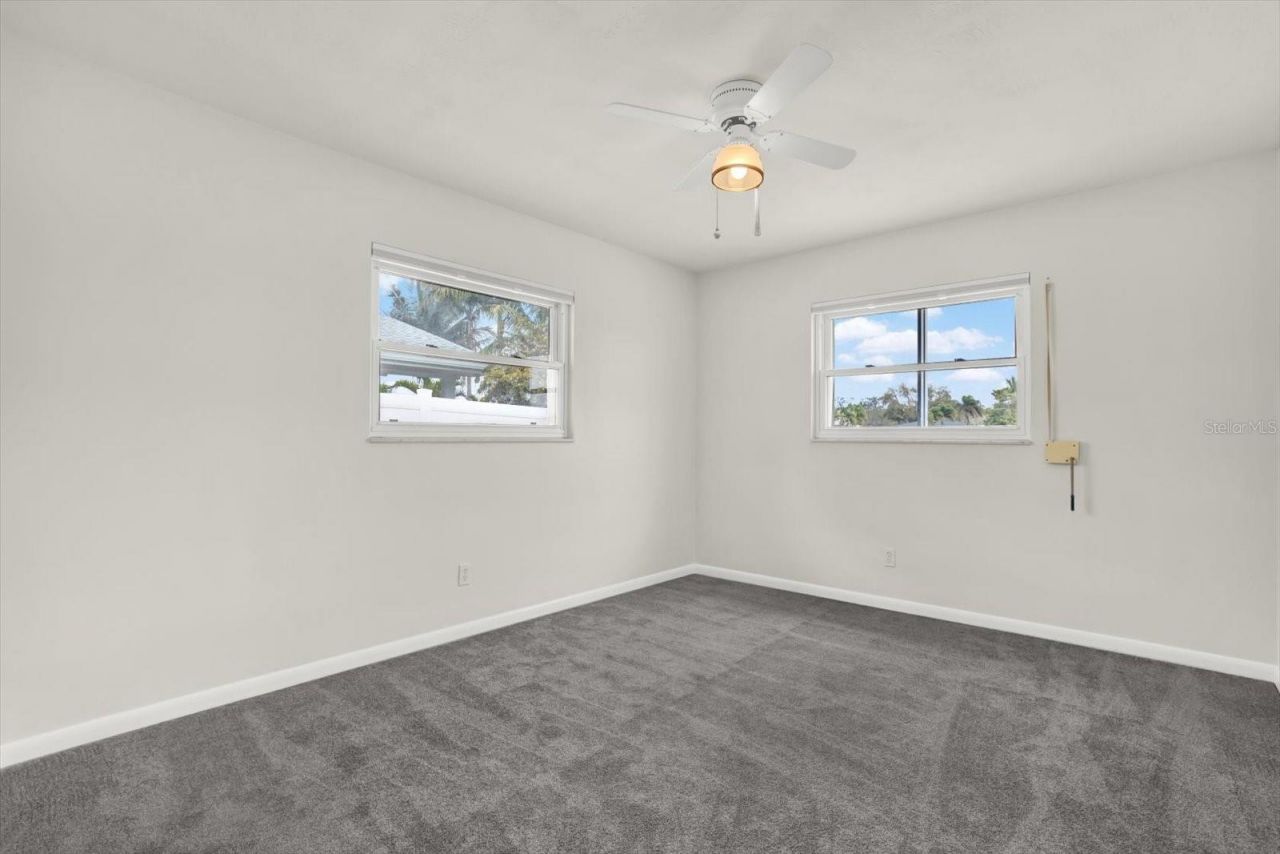 5675 Bayview Drive, Seminole, FL 33772 Photo