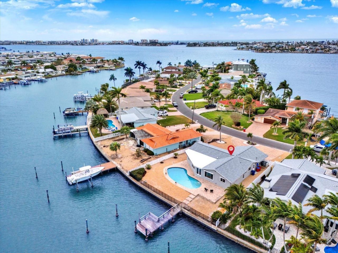 5675 Bayview Drive, Seminole, FL 33772 Photo