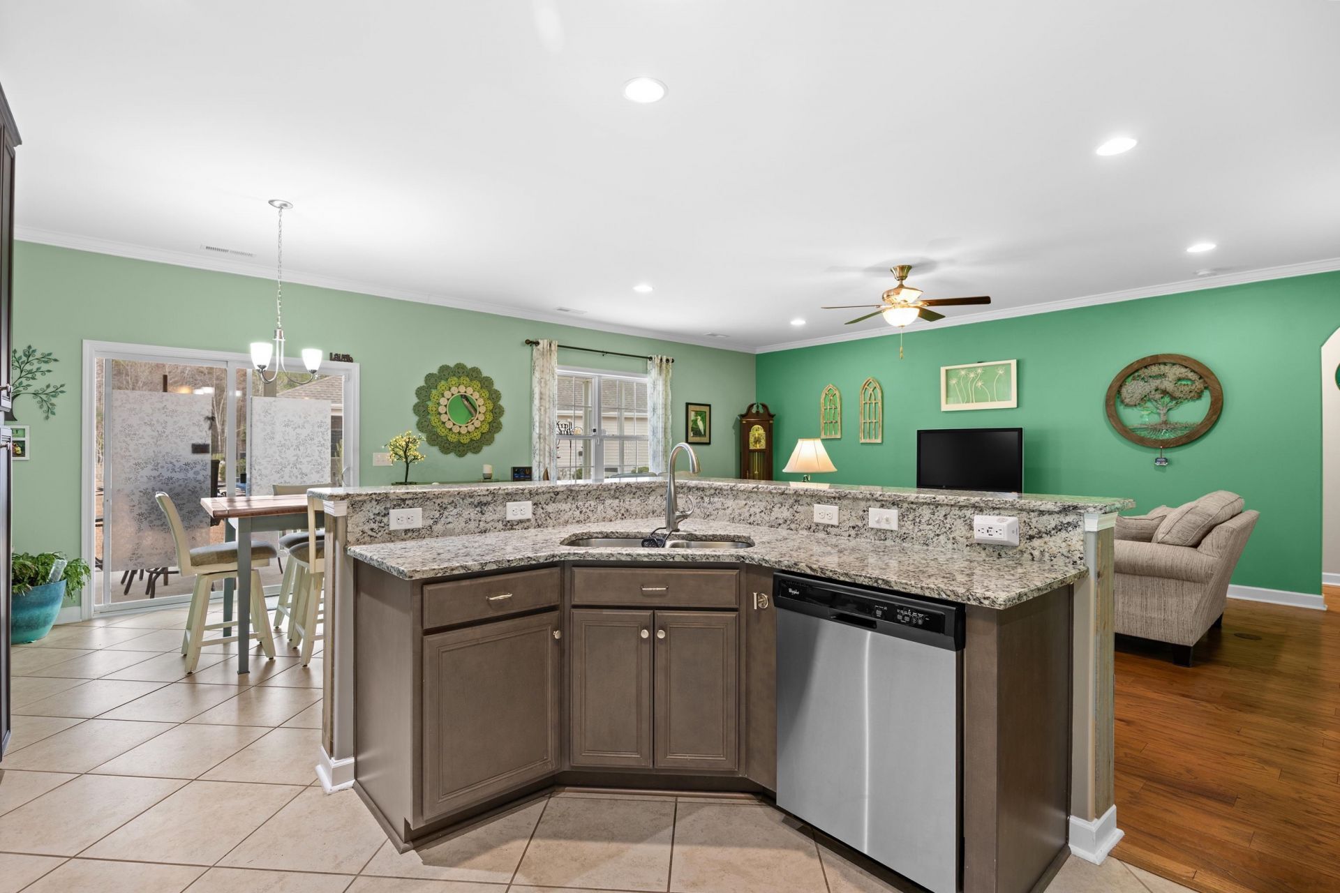 191 Belclare Way Photo 13