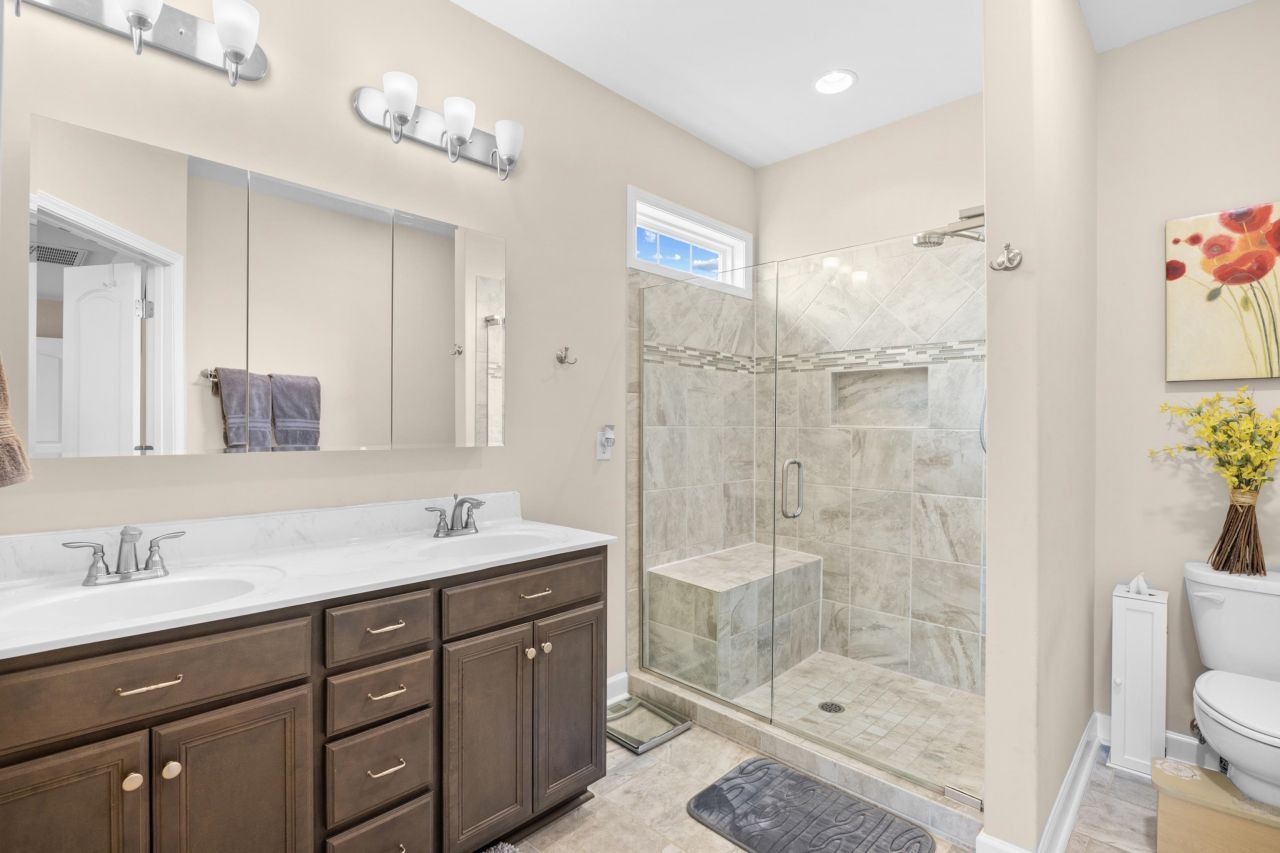 191 Belclare Way Photo 22