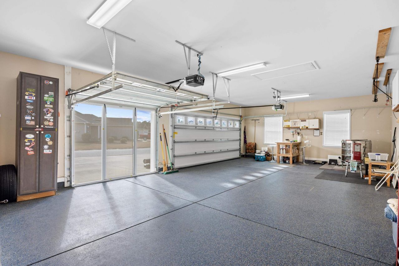 191 Belclare Way Photo 37