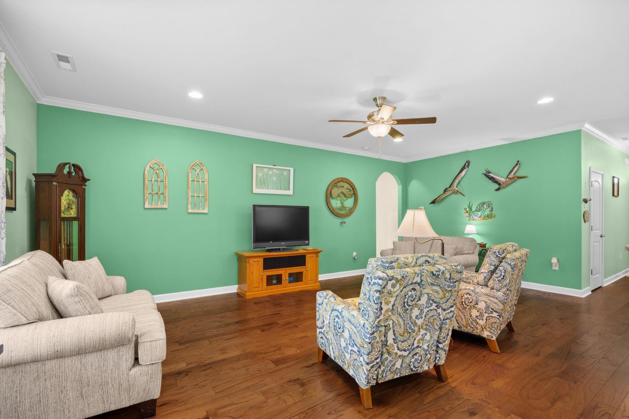 191 Belclare Way Photo 6