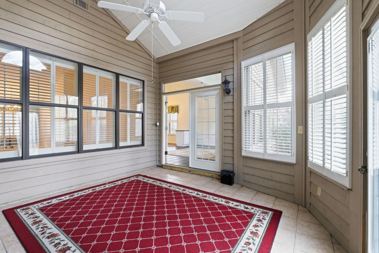 101 Hickory Dr. Photo 19